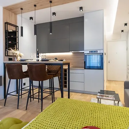 Urban Apartamento *